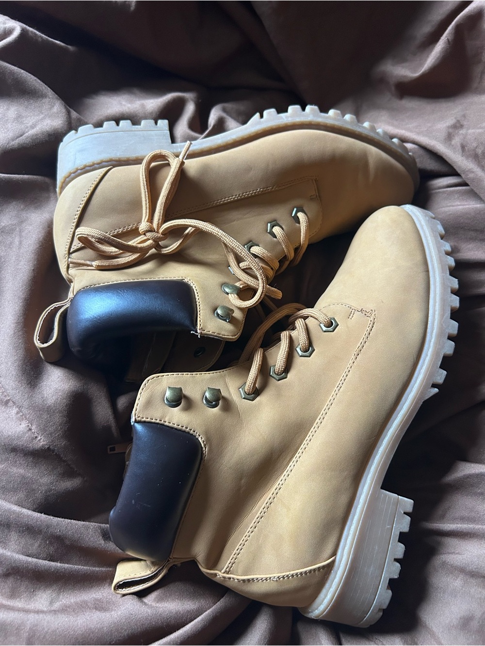 Ladies Tan Lace-Up Work Boots